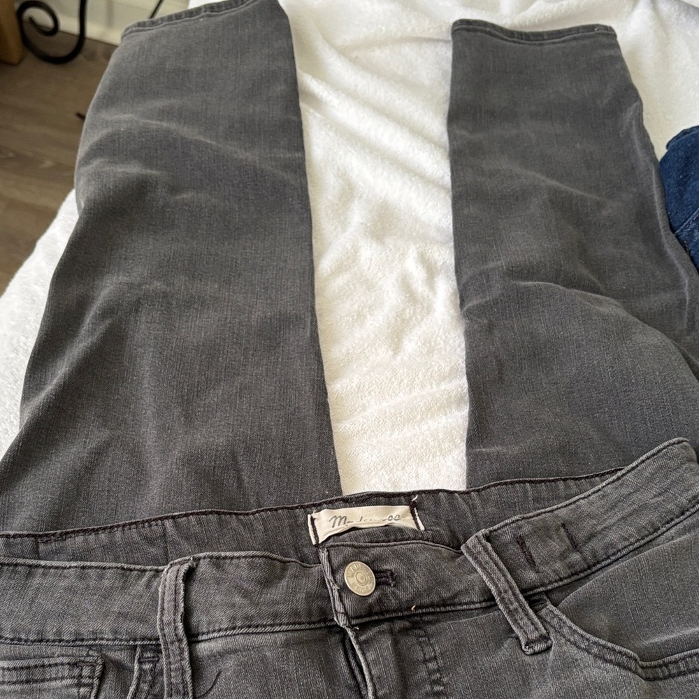 Madewell Washed Charcoal Slim Jeans